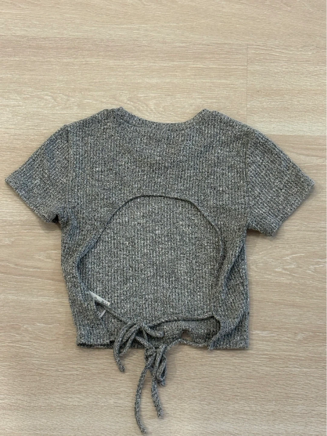 Grey tie-back ribbed crop top - photo 2