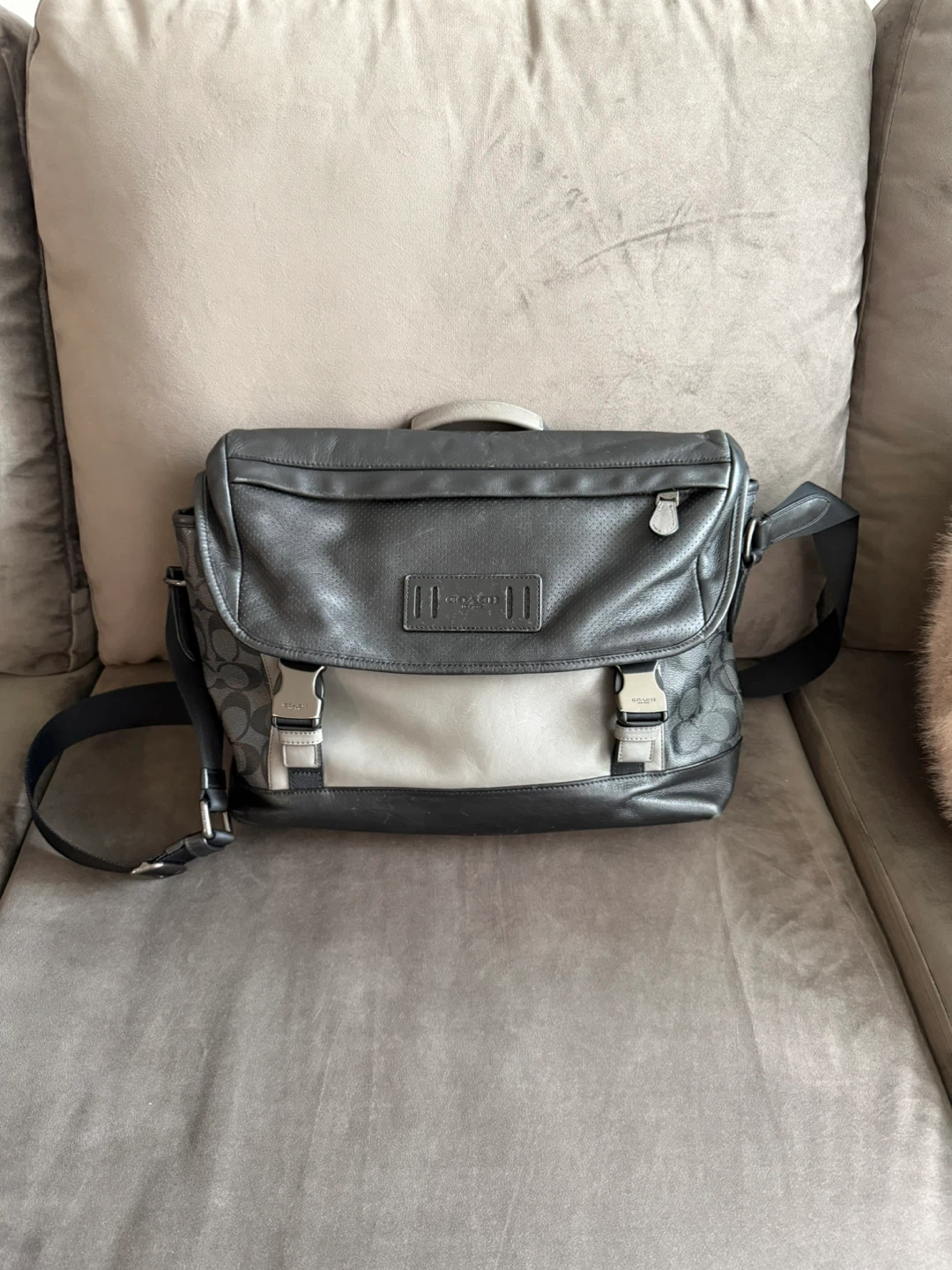 Coach Signature Messenger Bag - photo 2