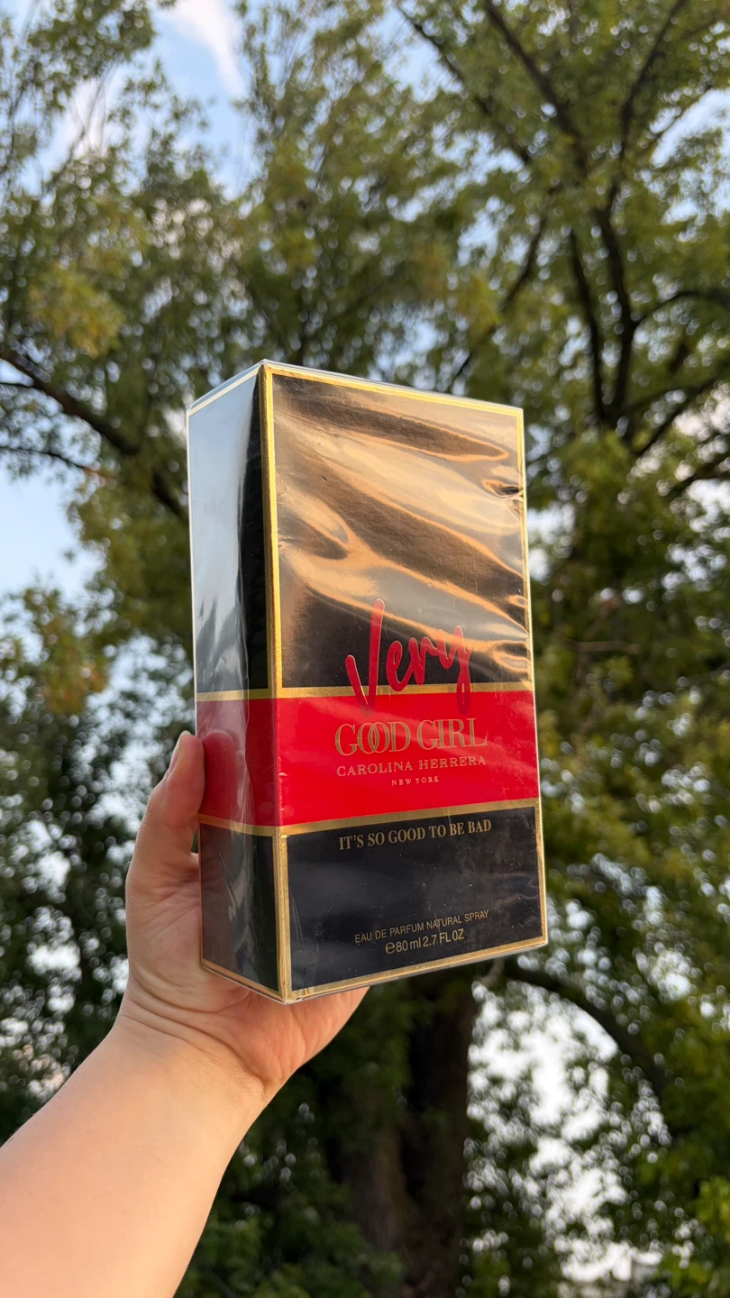 Carolina Herrera Very Good Girl Eau de Parfum 80ml - photo 3