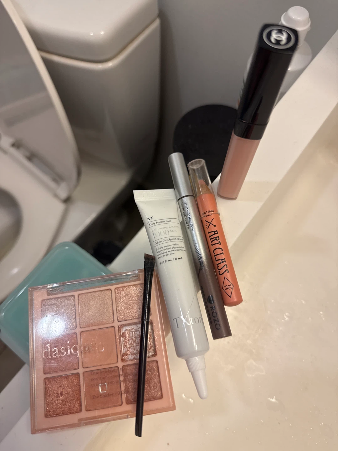 Assorted Beauty Makeup Bundle