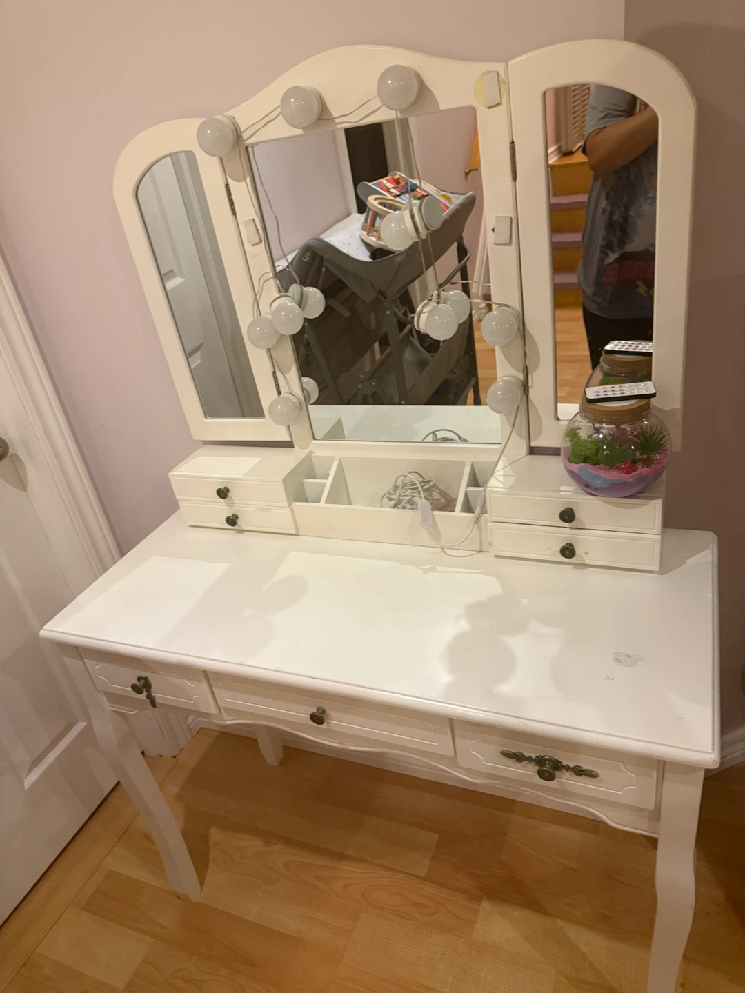 White Vanity Desk with Tri-fold Mirror and Lights