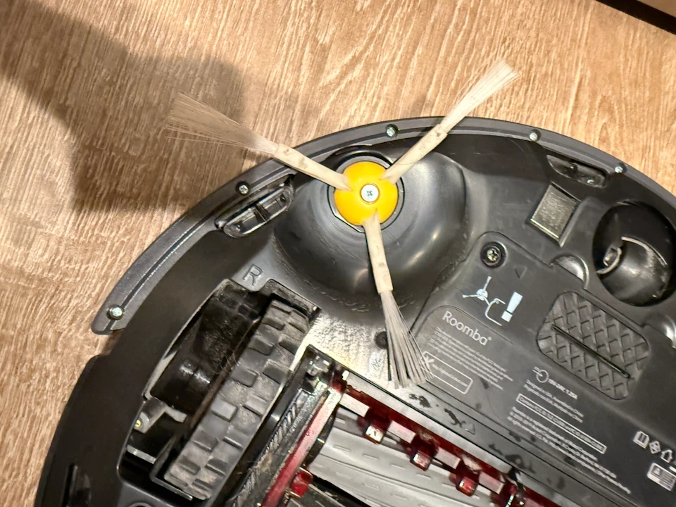 iRobot Roomba Robot Vacuum - photo 4