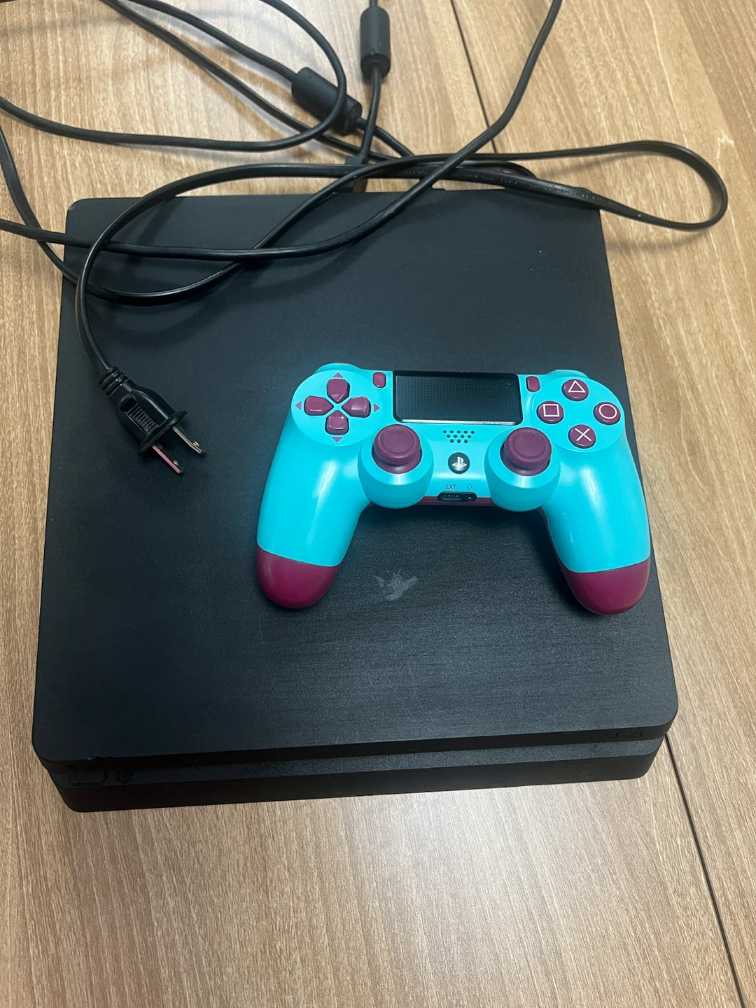 Sony PlayStation 4 Slim Console with Controller