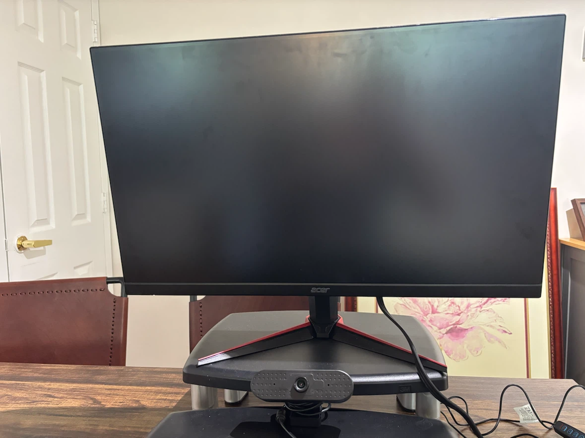 27 inch Monitor & wireless mouse/keyboard
