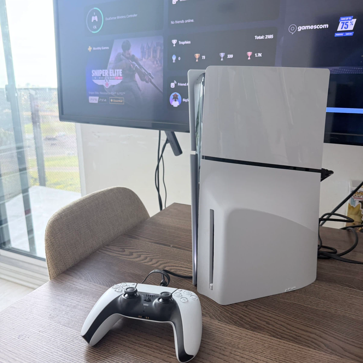 Ps5 Slim Disc Edition for $550 - photo 3