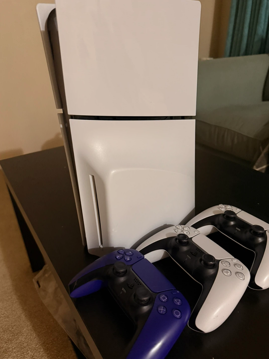 PlayStation 5 Console with 3 Controllers - photo 2