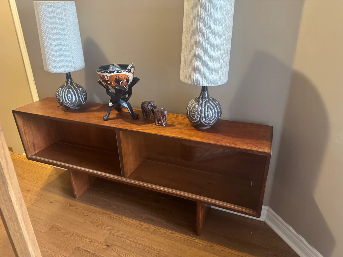 Vintage Wooden Bookshelf / Media Console