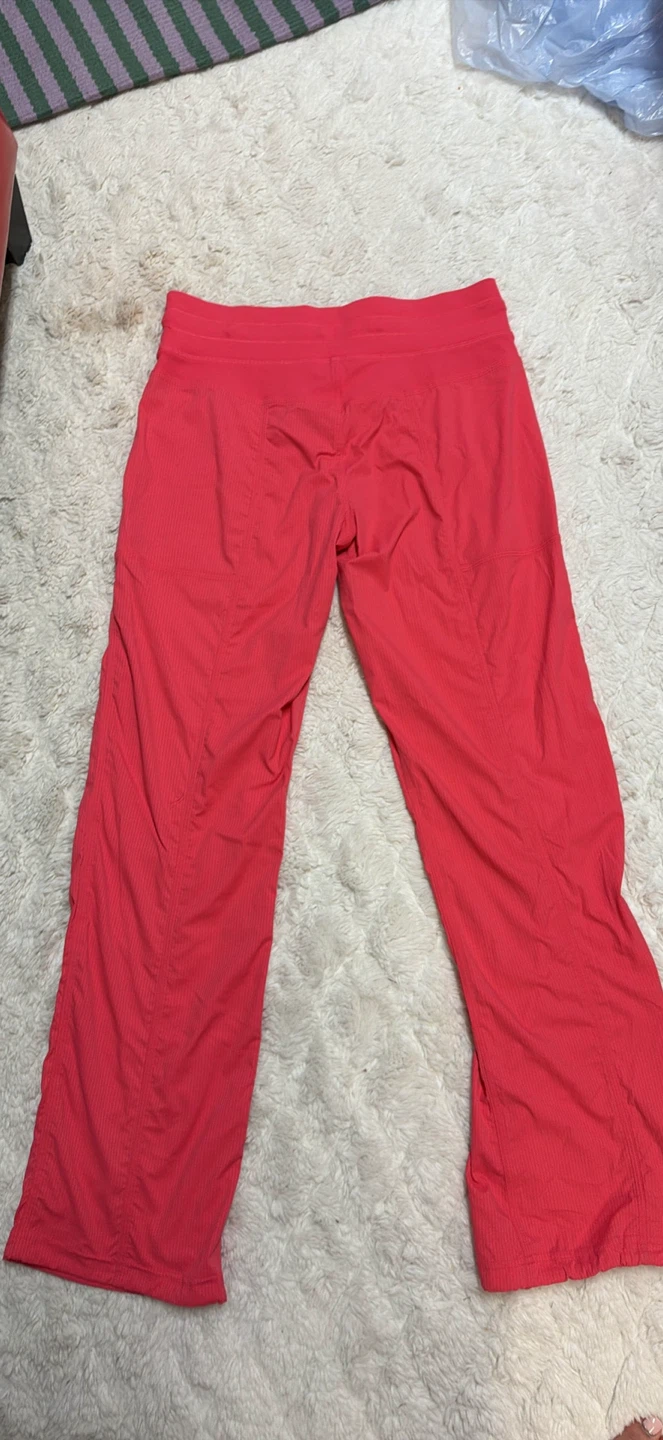 Lululemon Pink Ribbed Capris Size 8 - photo 3