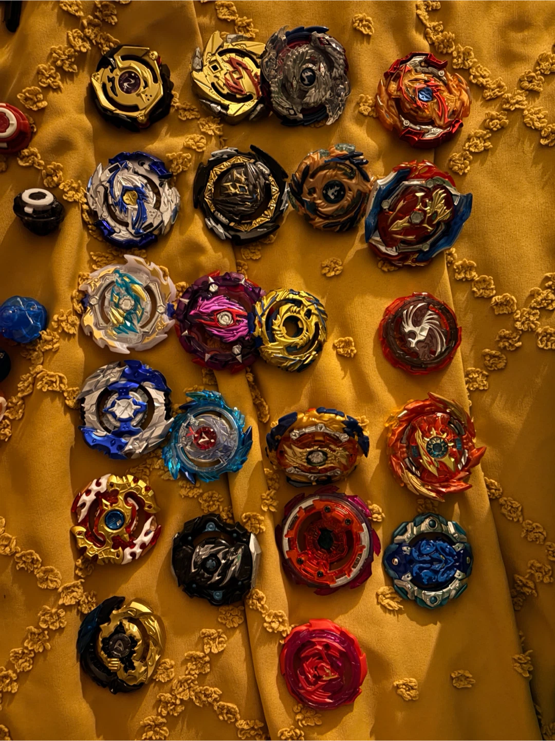 Beyblade Burst Arena and Lot of Beyblades - photo 4