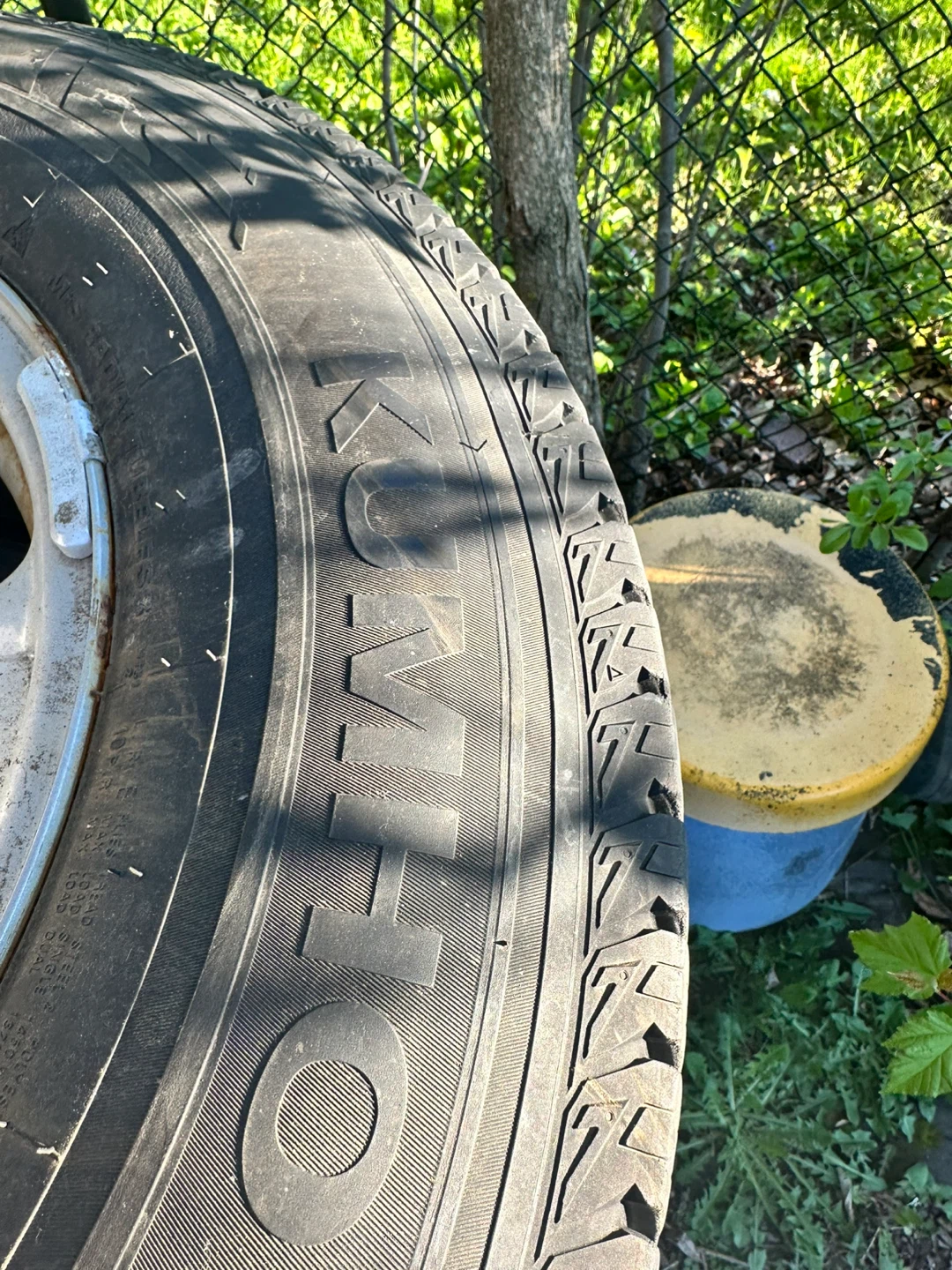 Set of 4 GMC (8 holes)  LT245/75R17 Tires - photo 3