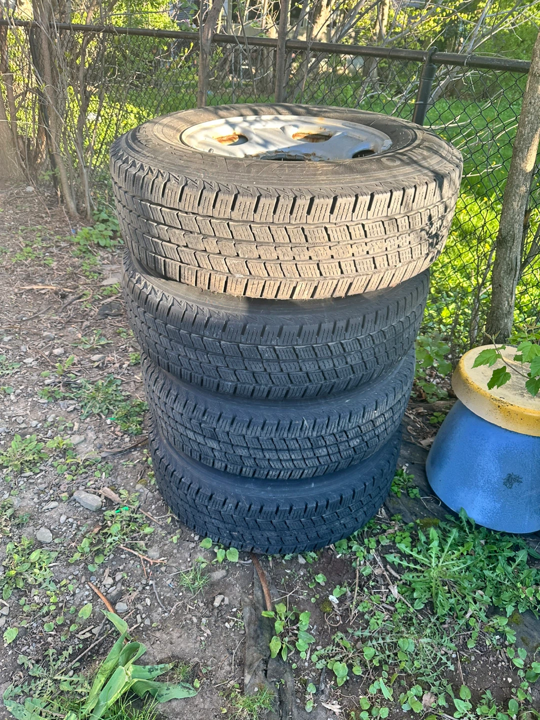Set of 4 GMC (8 holes)  LT245/75R17 Tires