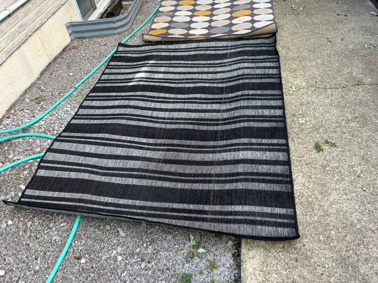 Three Area Rugs - photo 3