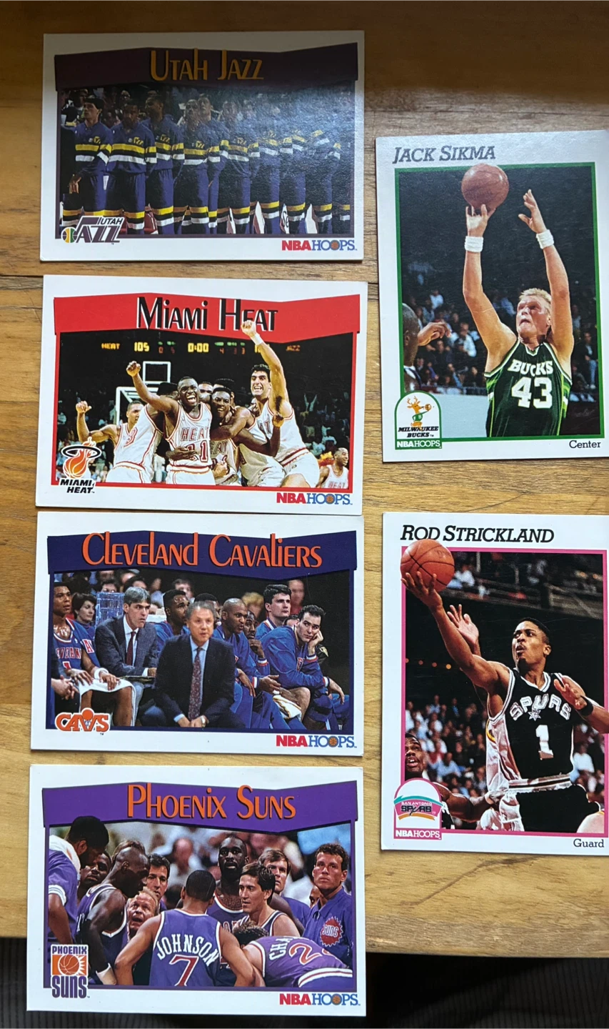 Big lot Vintage 1991-92 NBA Hoops Basketball Cards - photo 2