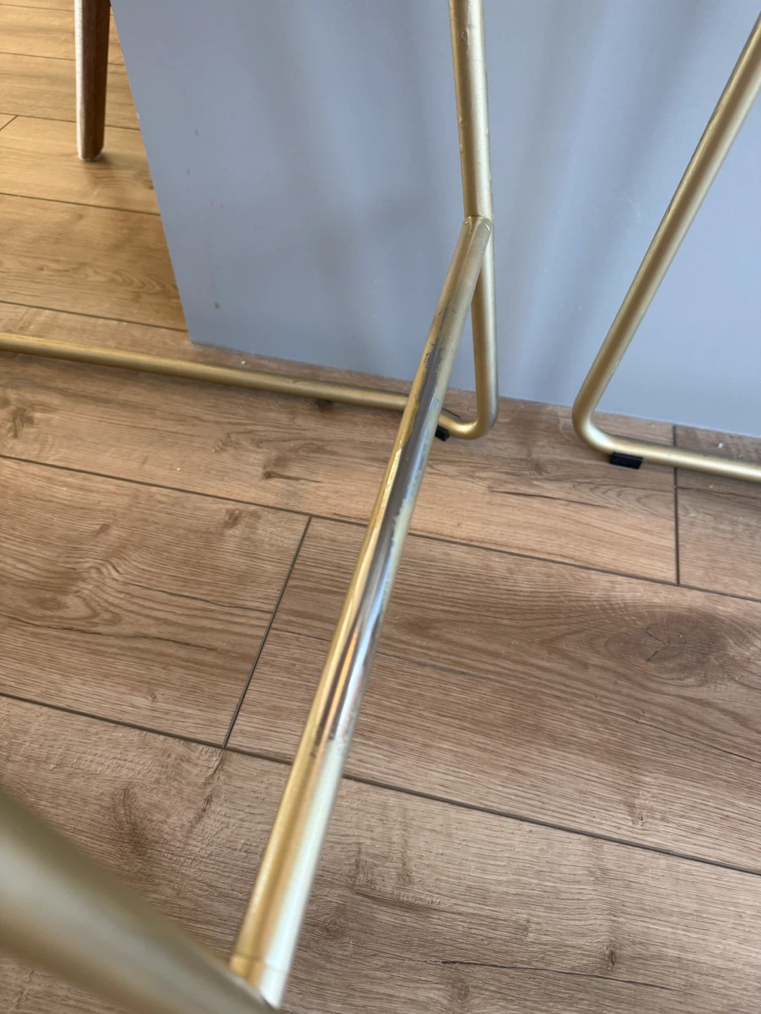 White Bar Stools with Gold Legs (Set of 3) - photo 3