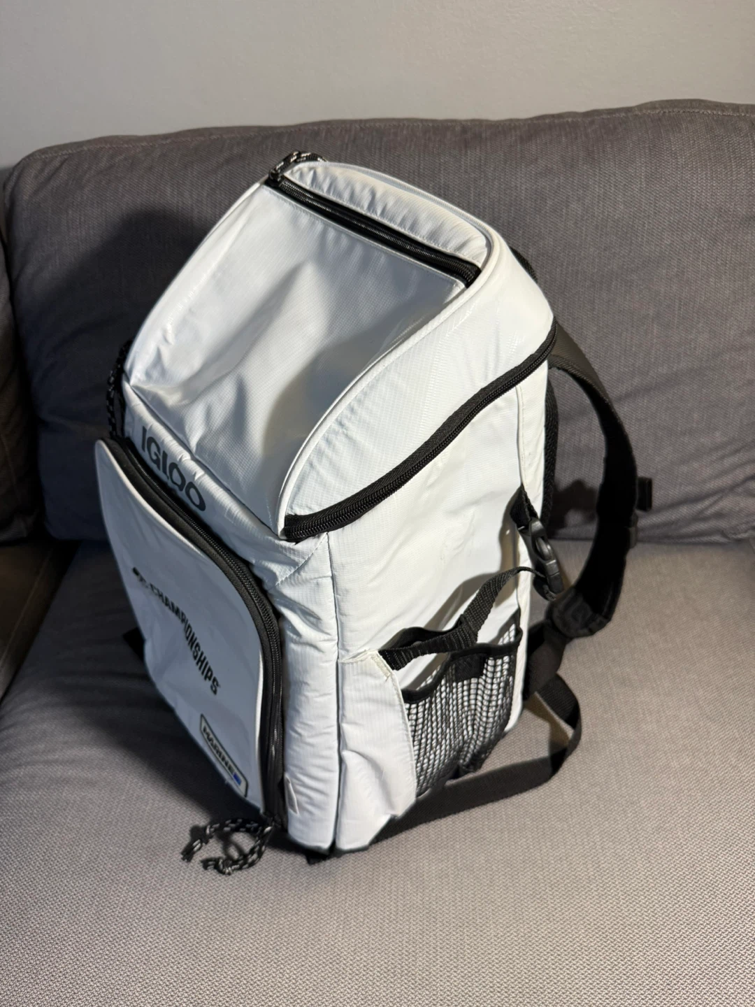 Igloo NCAA Championships Cooler Backpack - photo 3