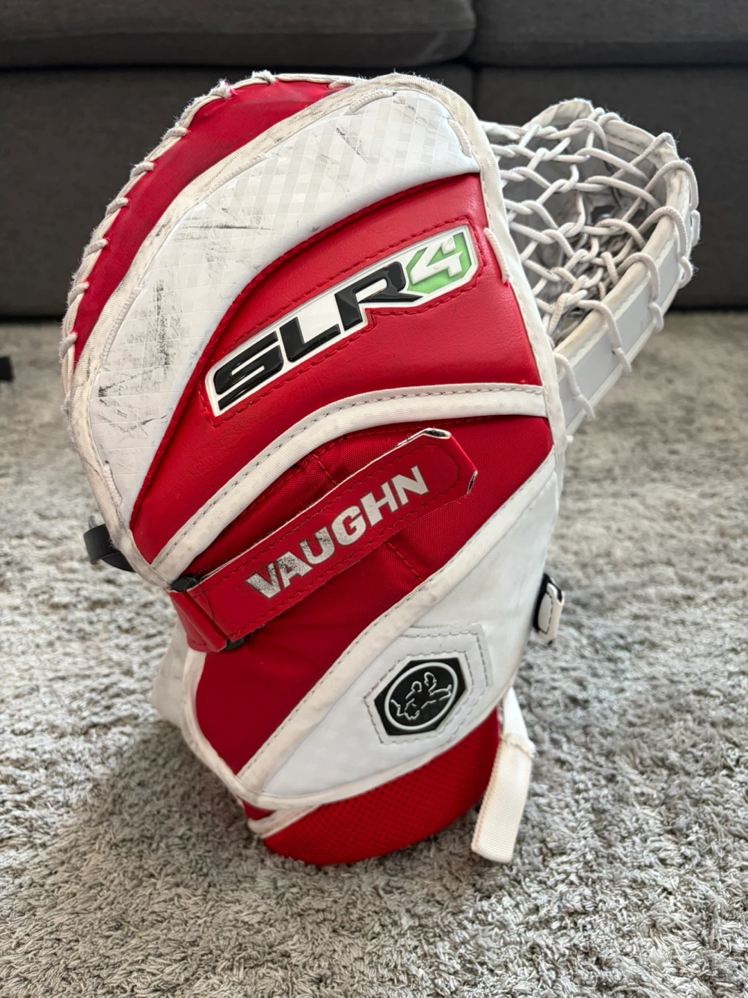 Vaughn SLR4 JR Hockey Goalie Glove - photo 2
