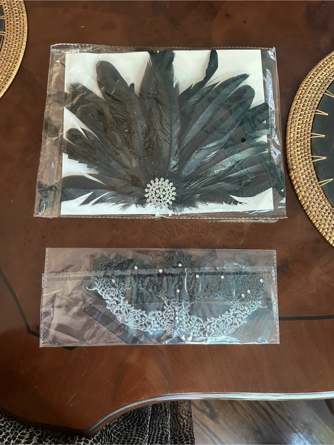 Black Feather Hair Clip and Lace Mask Set