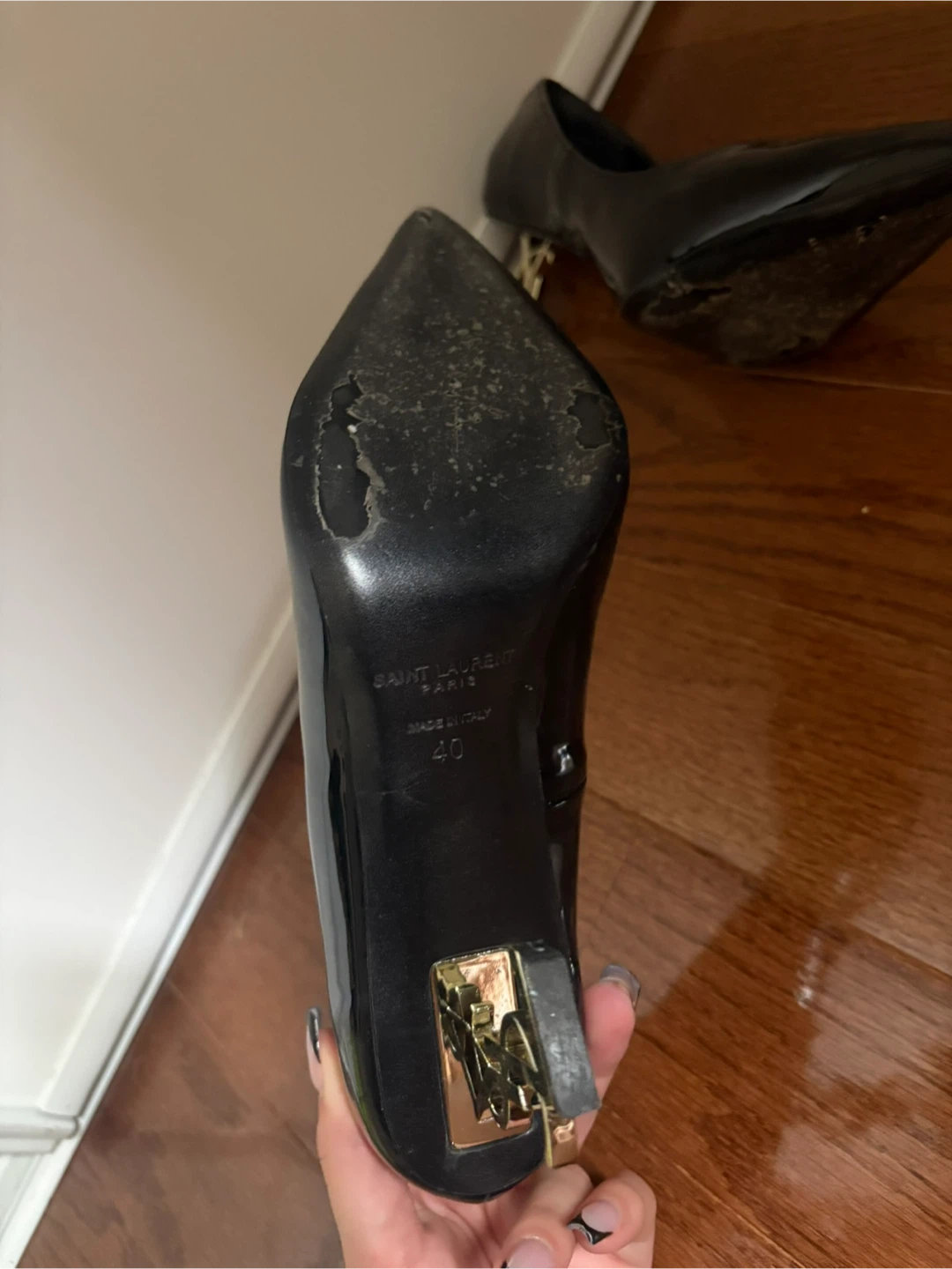 Saint Laurent Paris Black Patent Leather Heels - photo 4
