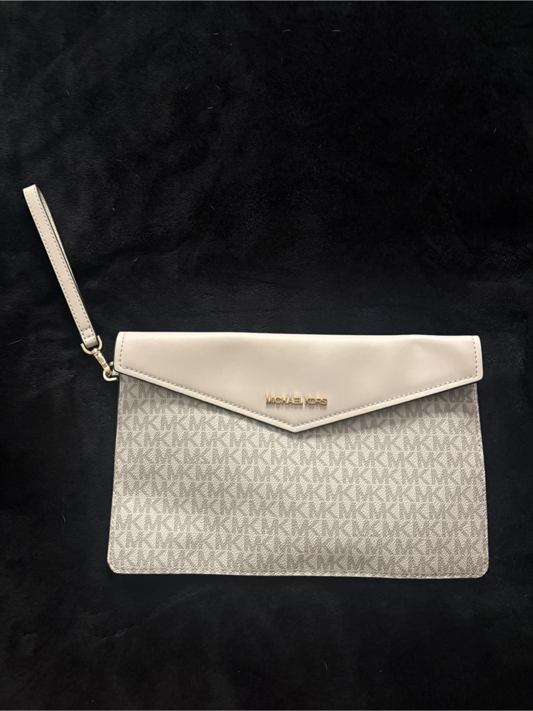 Michael Kors Wristlet Clutch