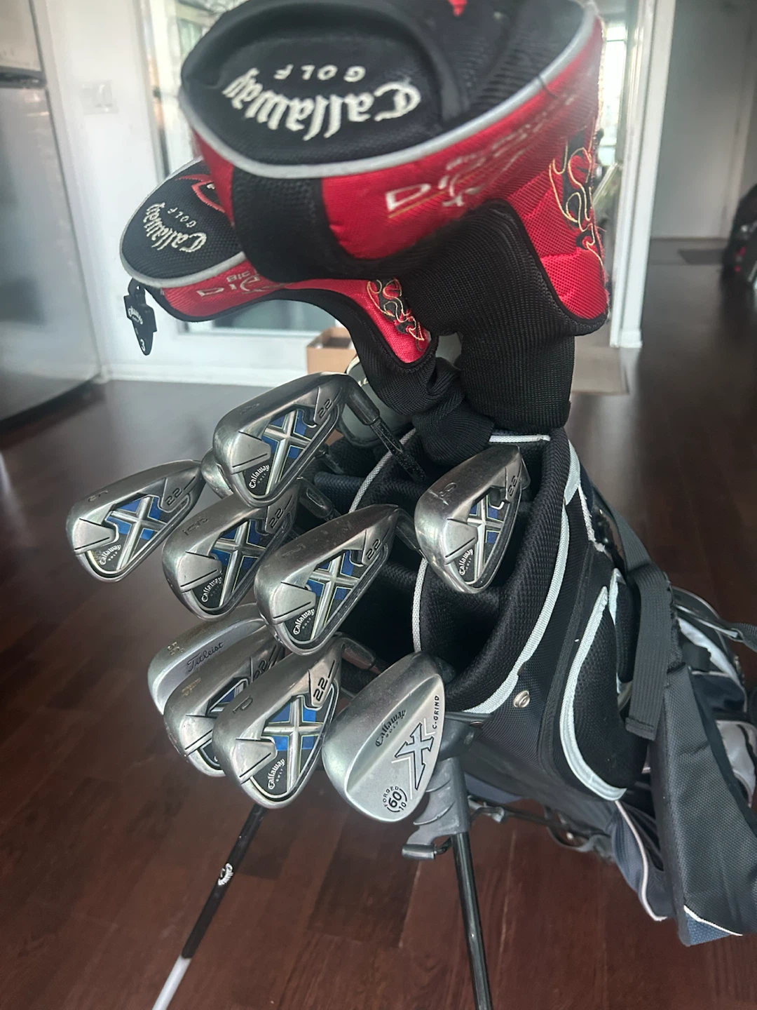 Callaway Golf Club set with stand bag & travel case
