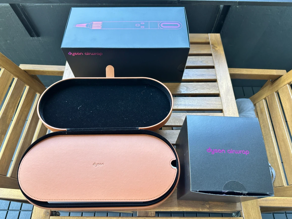 (Trades or $400 obo) Dyson Airwrap Complete Styler - photo 5