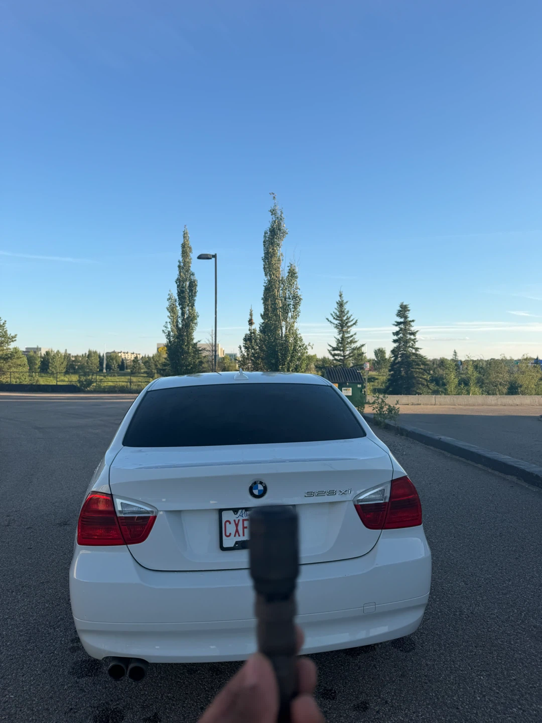 White BMW 328i Sedan - photo 5