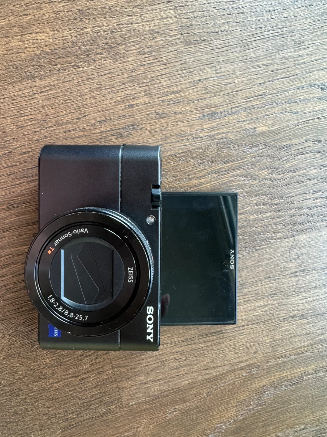 Sony Cyber-shot DSC-RX100M5 Digital Camera - photo 5