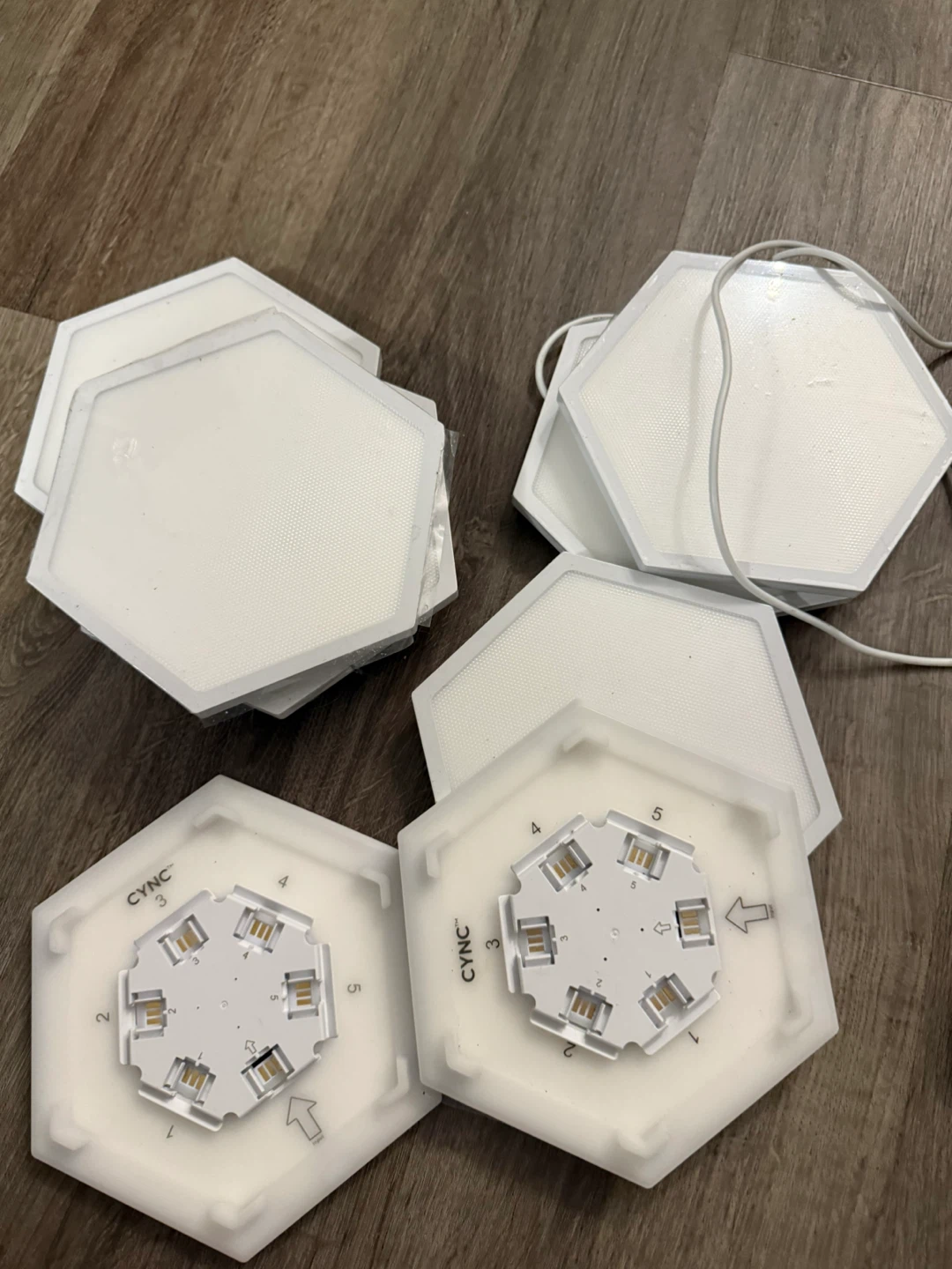 Cync 9 hexagon led panels + Led panel+ light strip - photo 4