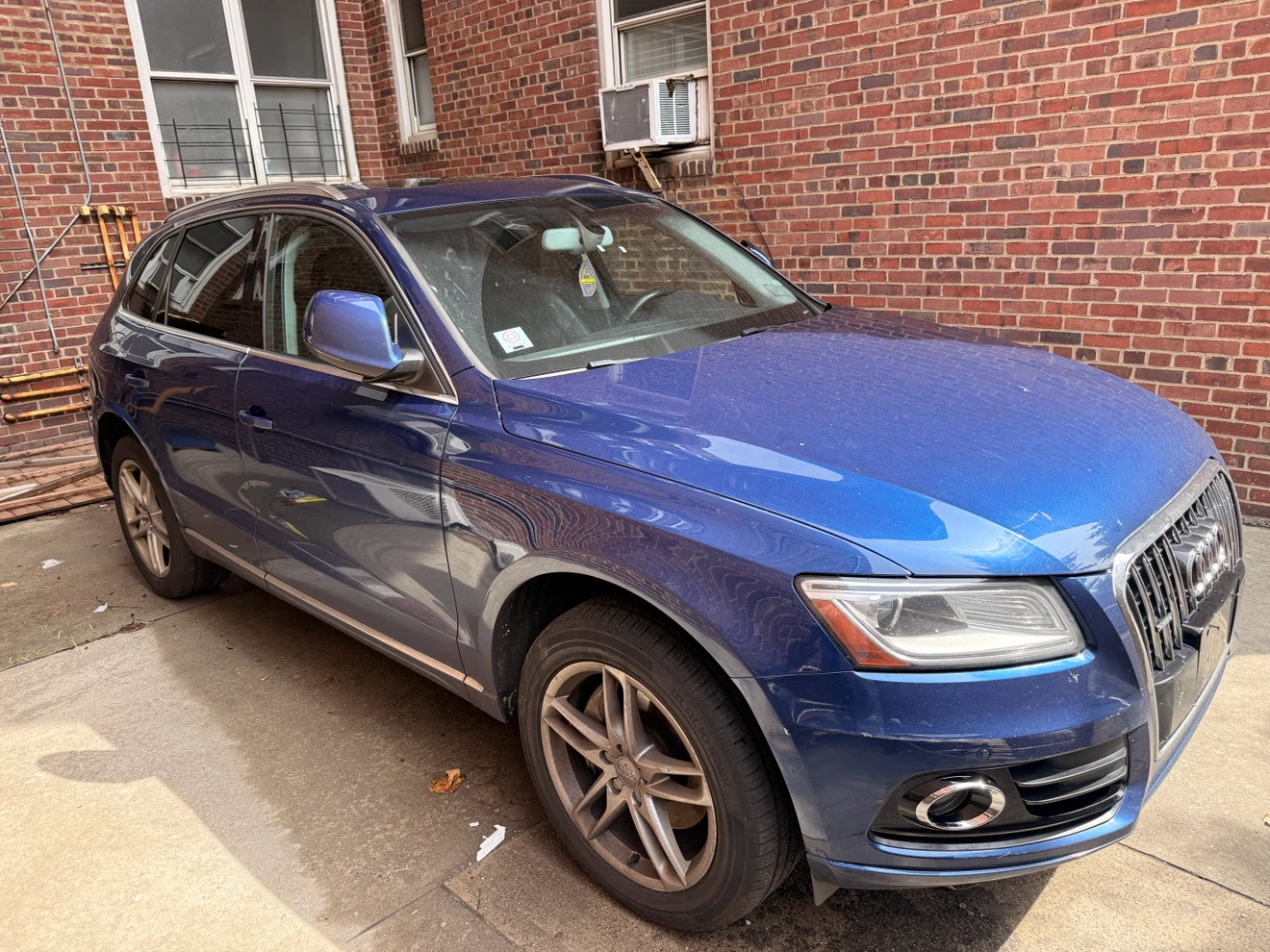 Blue Audi Q5 TDI Quattro SUV - photo 2