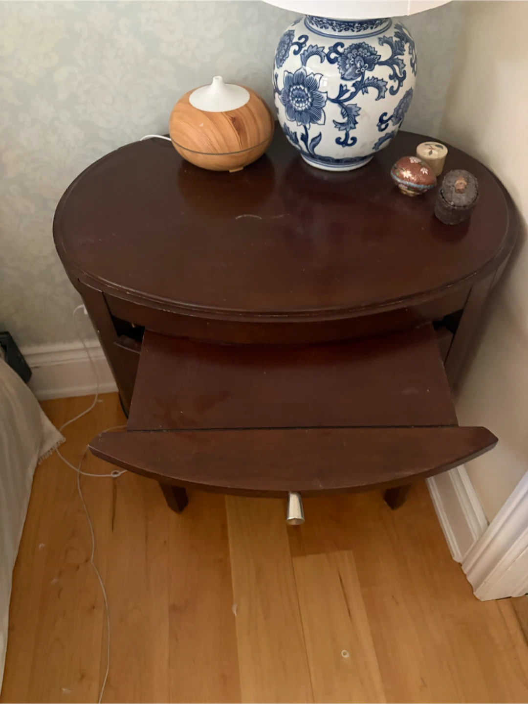 Very sleek mid century 5 piece bedroom furniture - photo 3