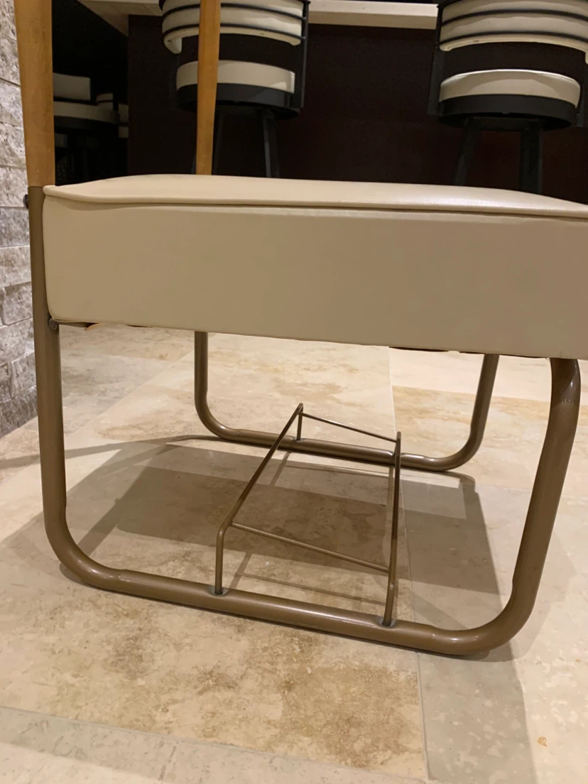 Suit  Stand Chair - photo 2