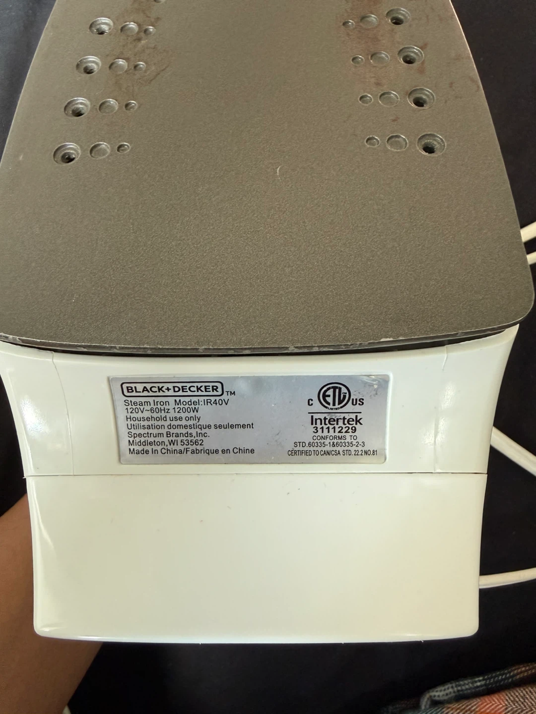Black + Decker Steam Iron (Model IR40V) - Great Condition - photo 5