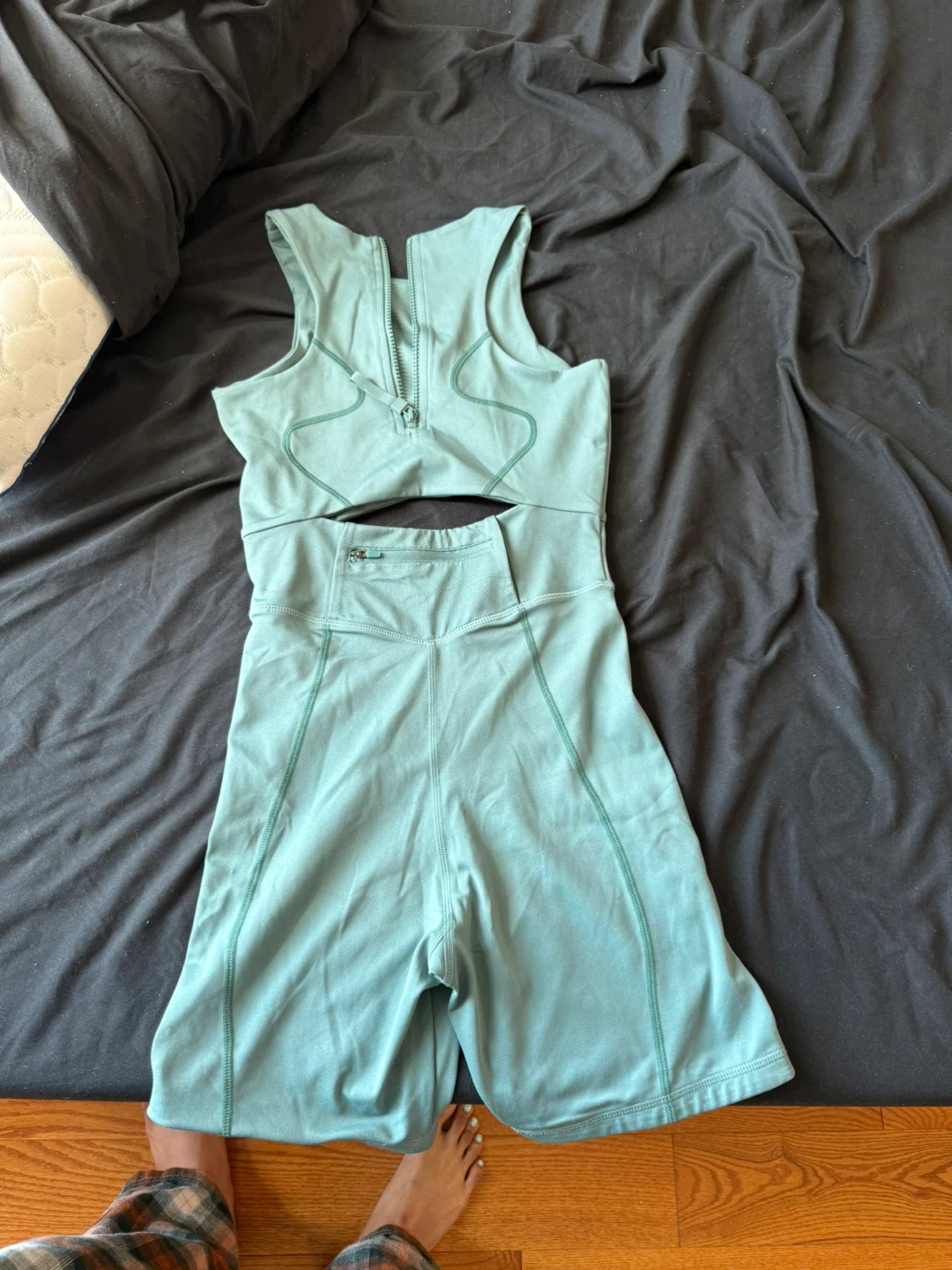 H&M Move Activewear Cutout Onesie - Size S - Mint / Sage Green - photo 2