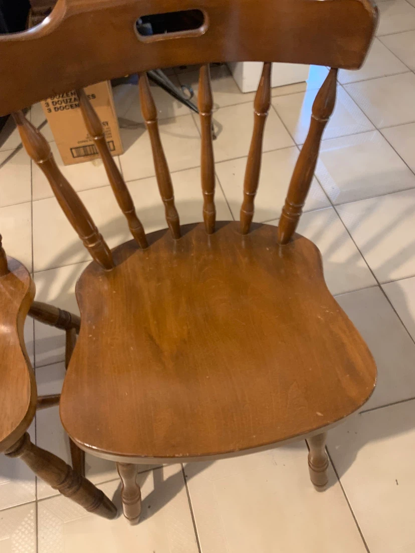 Set of 3 Wooden Spindle Back Dining Chairs - photo 4