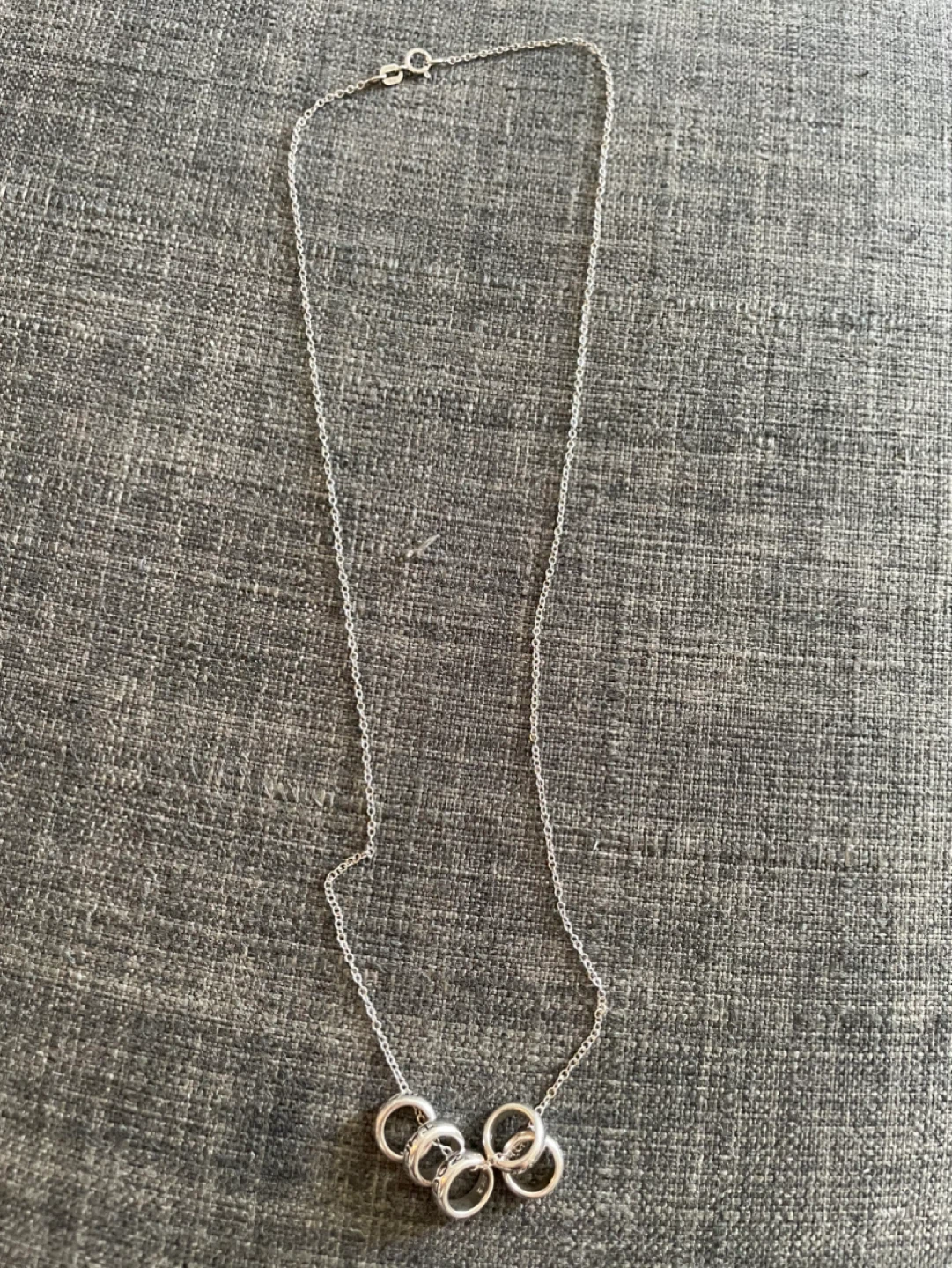 5 Ring Pendants Necklace