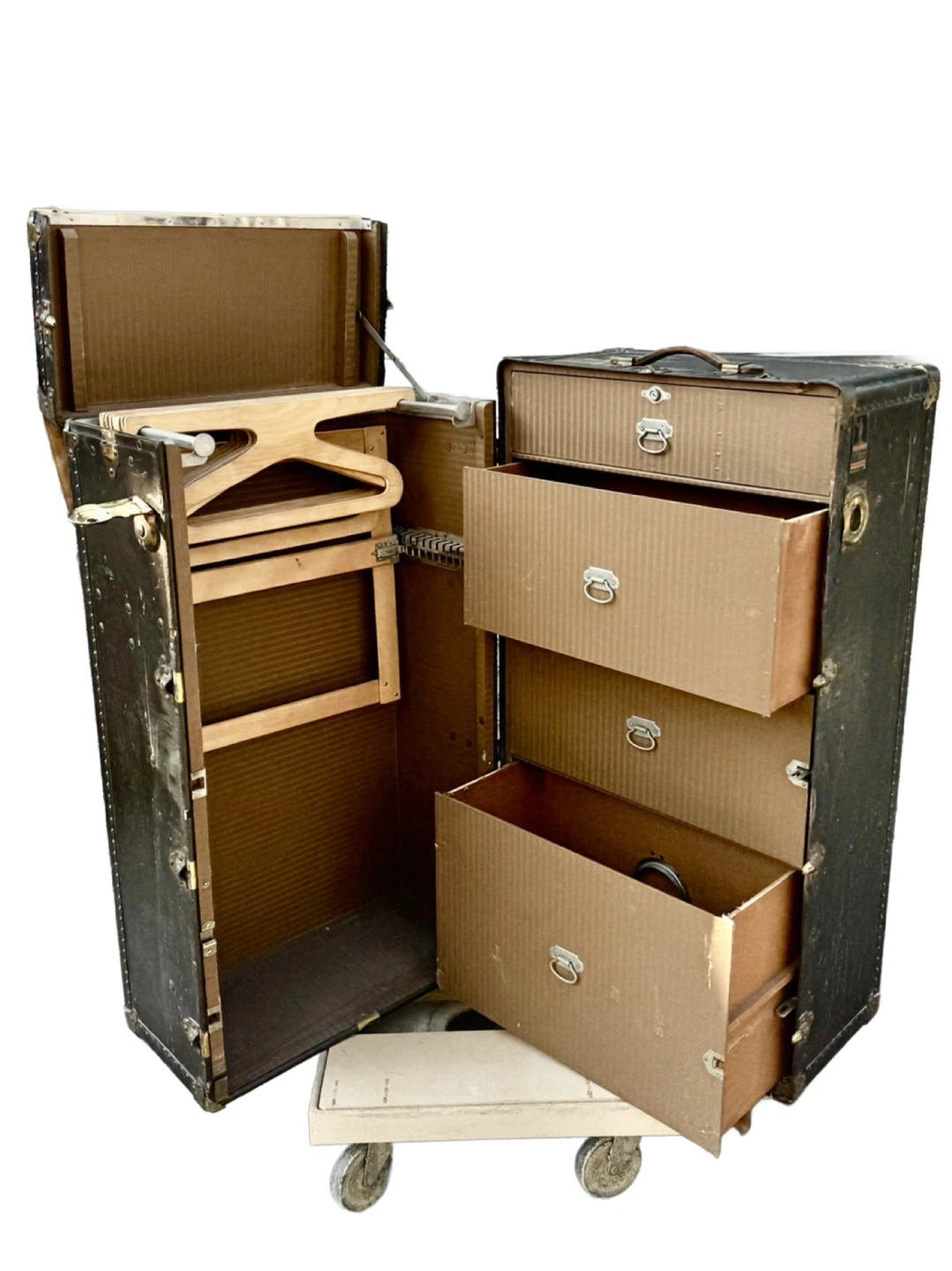 Vintage Steamer Trunk Wardrobe - photo 5