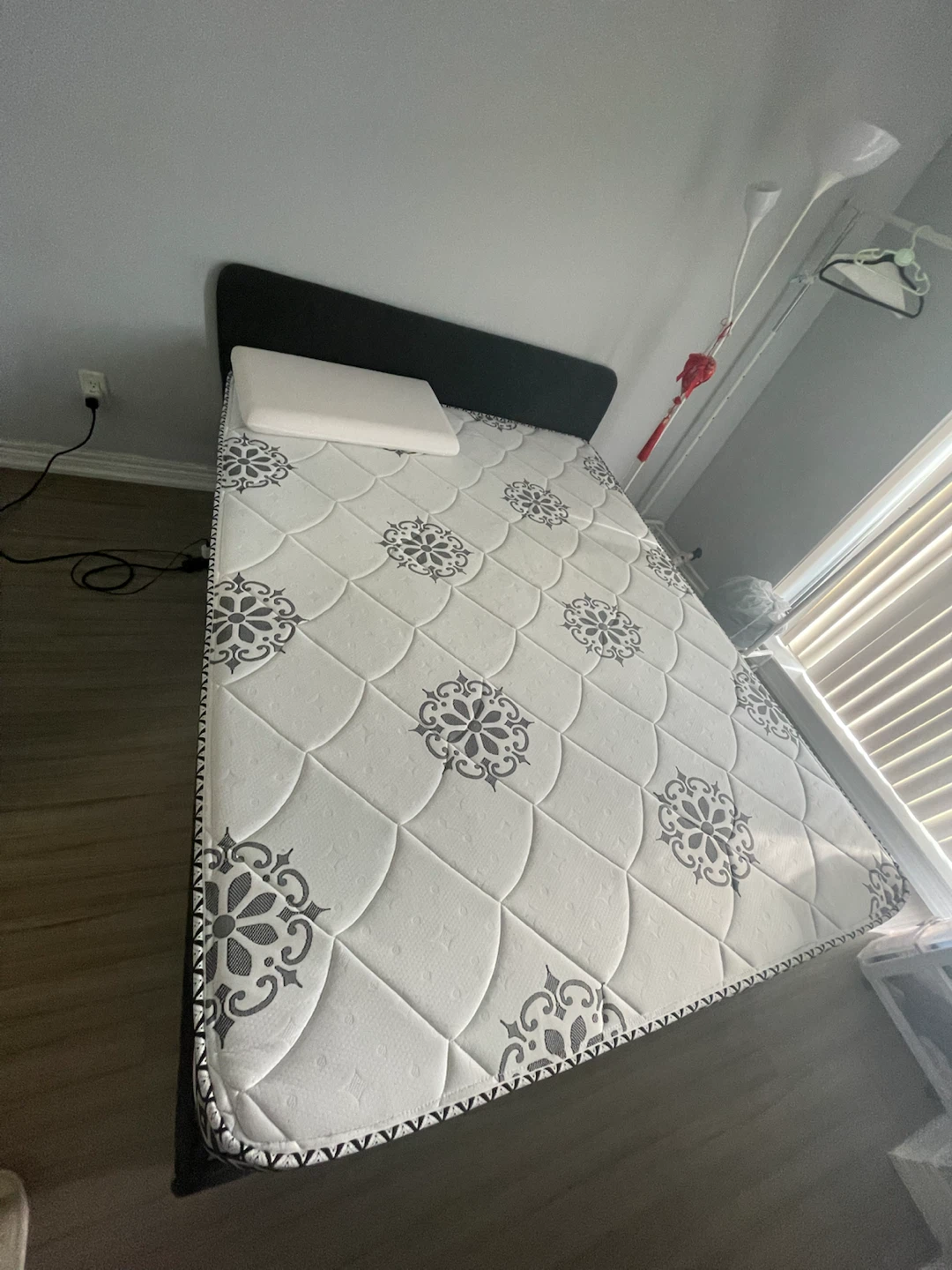 National Mattress NM Orthopedic PLUS 10" Queen Mattress