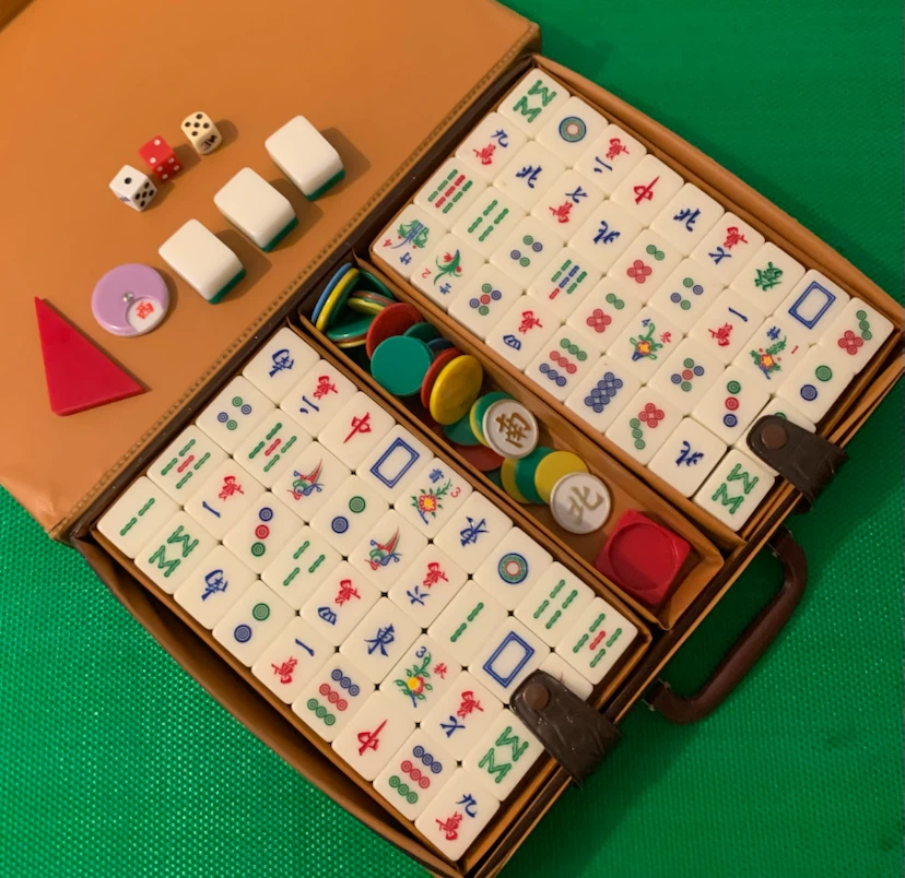 Large Mahjong Tile Set in Carrying Case - photo 3