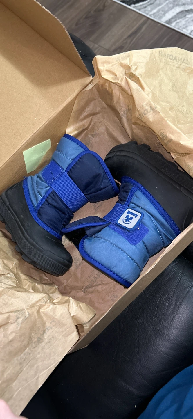 Kamik Blue Snow Boots - Size 8