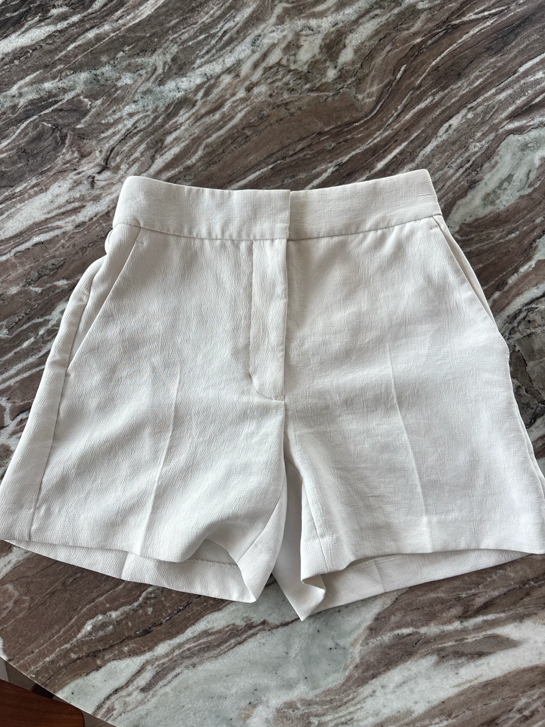 Aritzia Wilfred Shorts