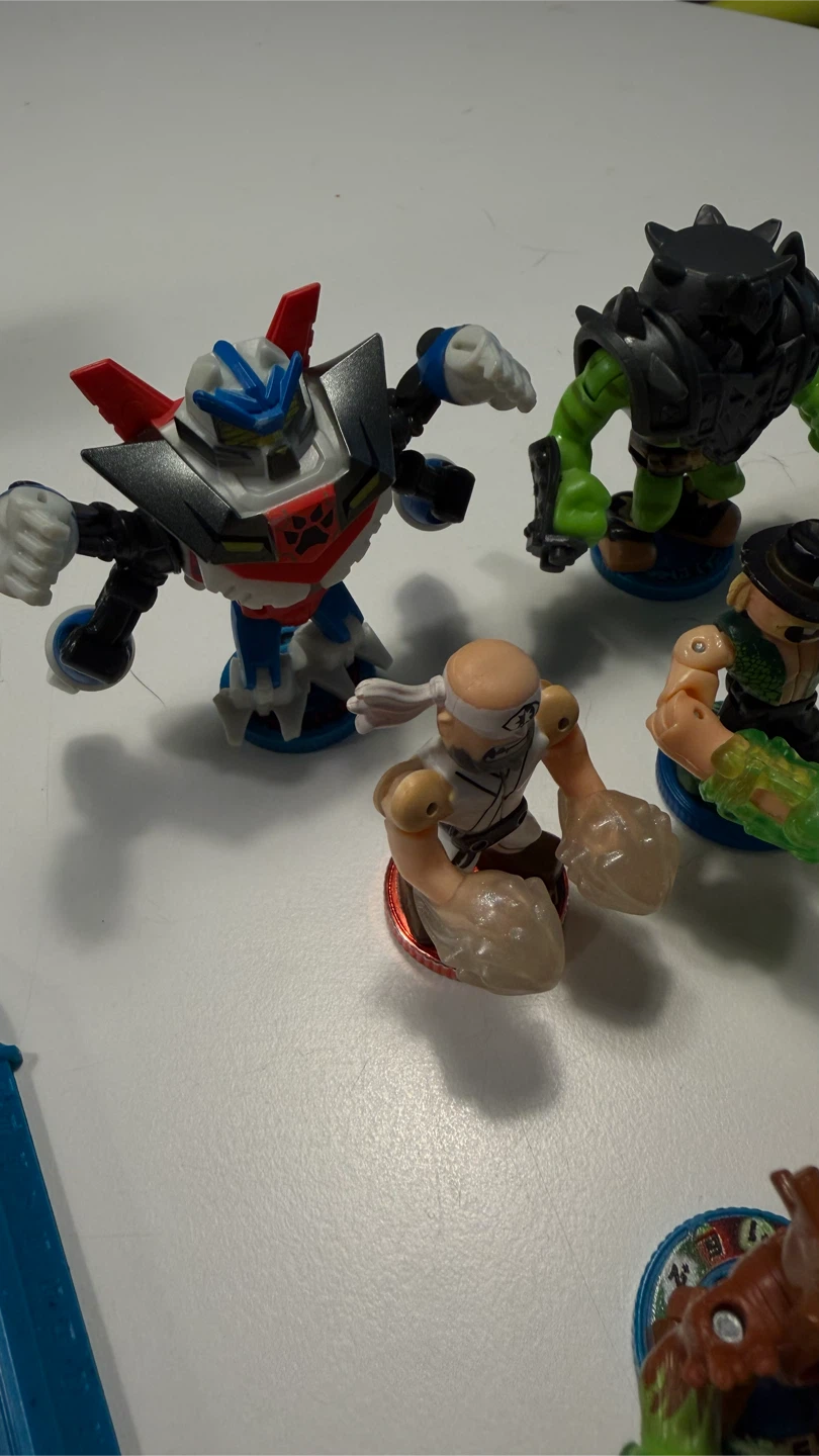 Akedo Powerstorm Arena with Figurines - photo 4