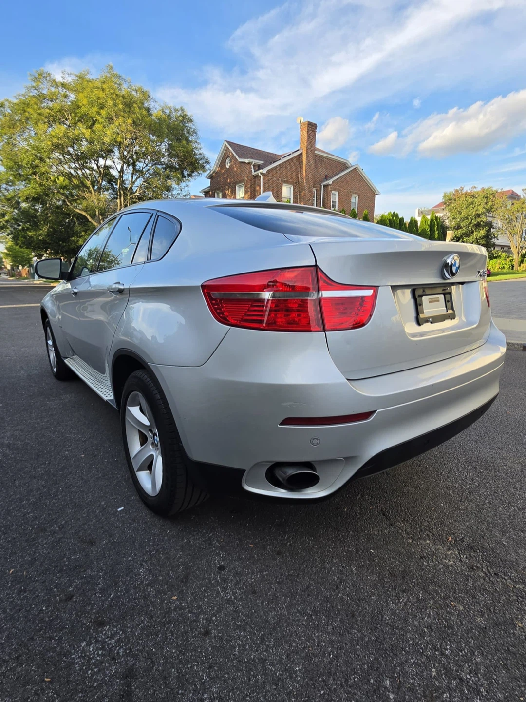 Silver BMW X6 - photo 5