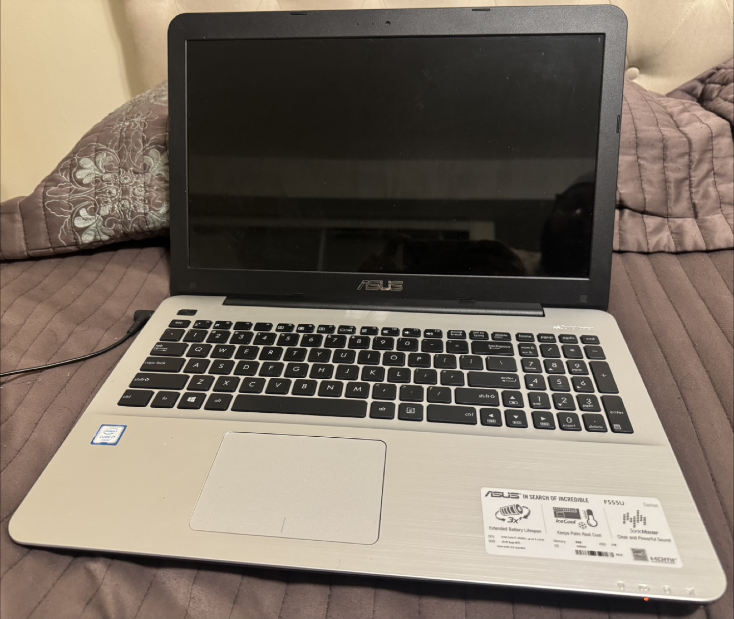 Selling used ASUS Laptop Intel Core i7 8GB RAM 1TB HDD - photo 3