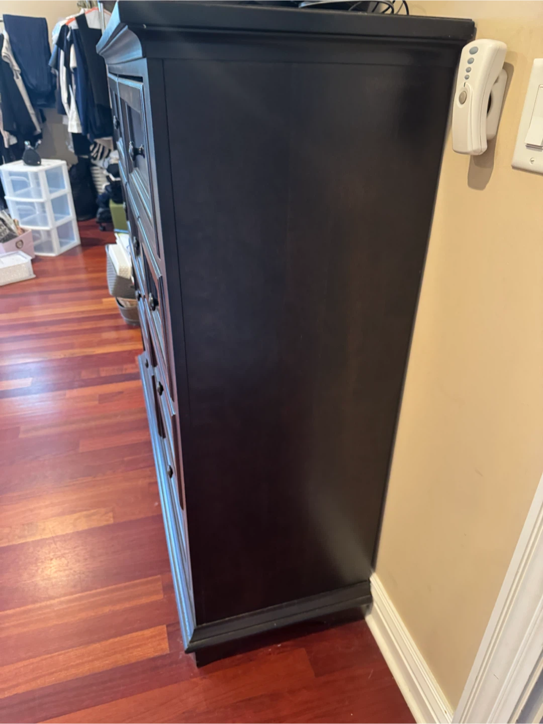 Dark Wood Dresser with 9 Drawers - photo 4
