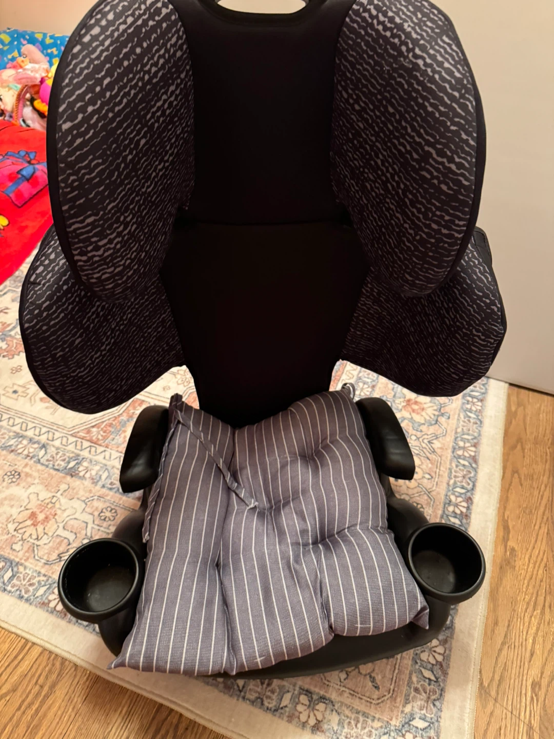 Evenflo High-Back Booster Car Seat - photo 2