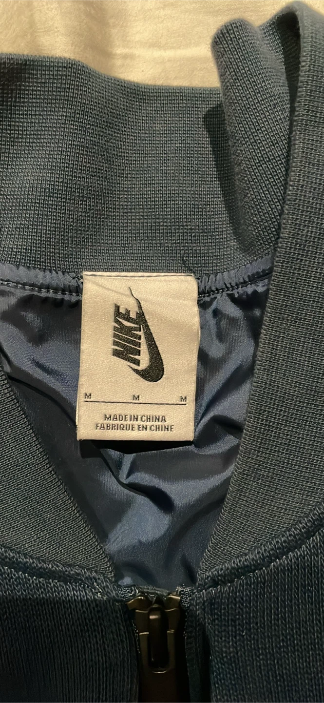 Nike Bomber Jacket - photo 2