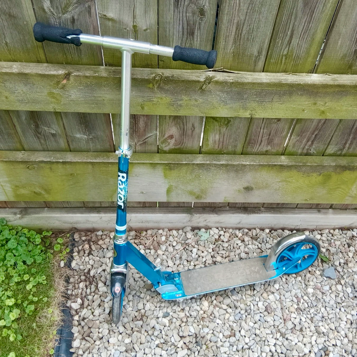 Blue Razor Kick Scooter - photo 3
