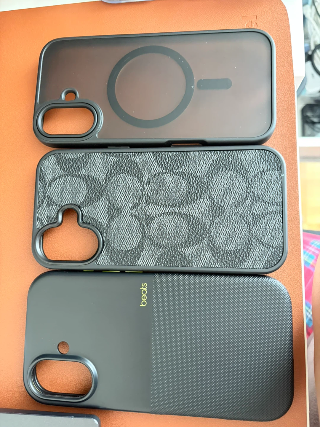 iphone 17 case - photo 3