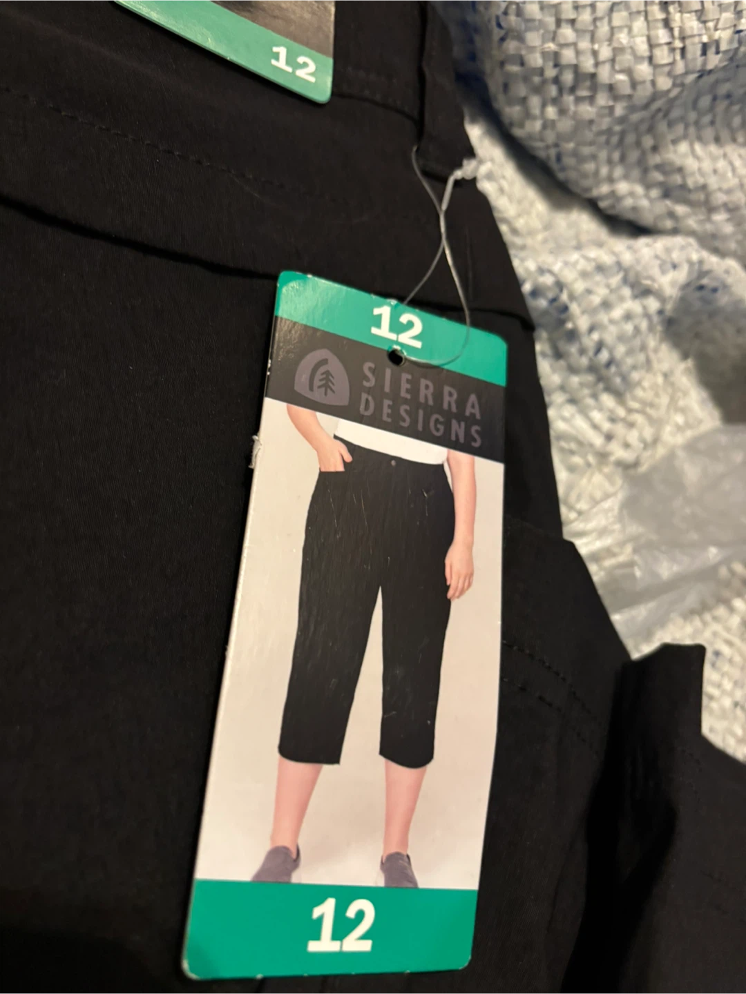 Sierra Designs Women's Black Capris Size 12 - photo 2
