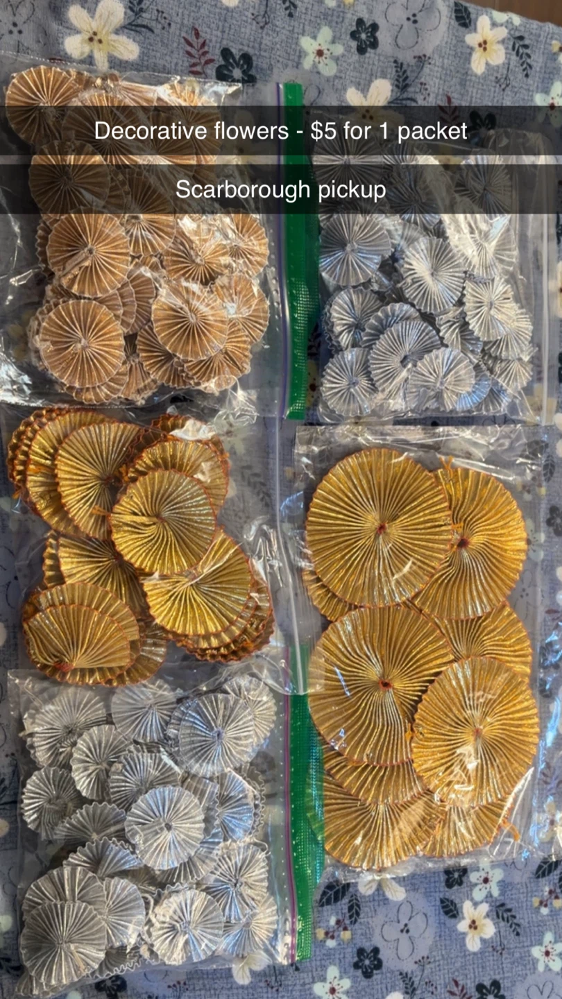 Decorative fabric Flowers - $5 for 1 packet